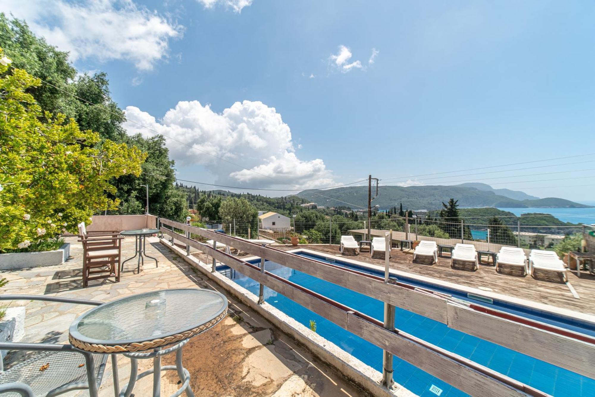 Appartement Spyridoula 1 *